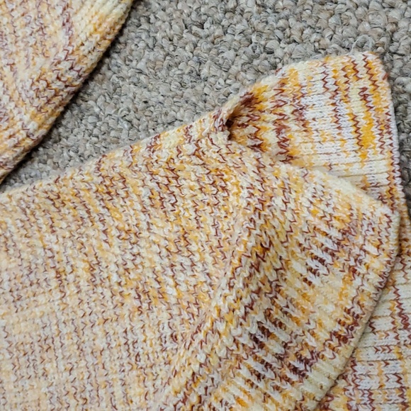 Sofia Vergara Sweater NWOT - Picture 4 of 11